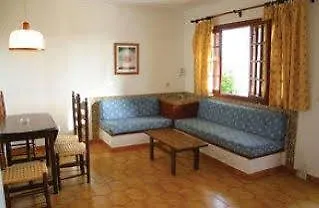 Gardens Ξενοδοχείο *